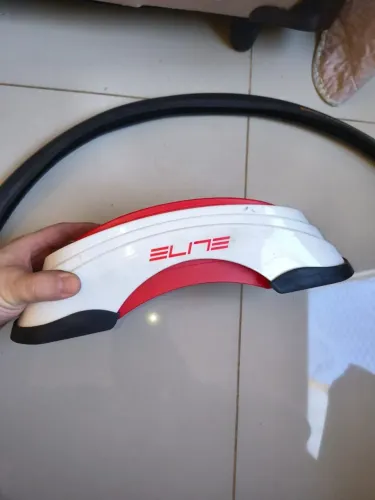 Rolo de treino Elite, com sensor Misuro, suporte para roda dianteira e pneu de rolo