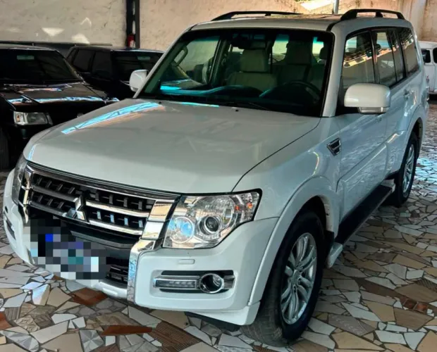 Mitsubishi Pajero HPE Full 3.2 4X4 T.i.dies. 5P AUT 2014