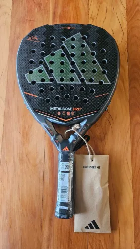 ? RAQUETE PADEL ADIDAS METALBONE HARD 2026 - NOVA E LACRADA