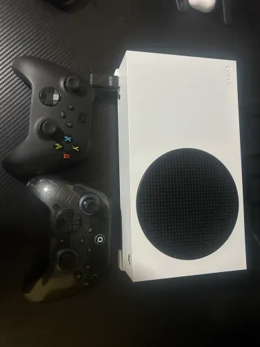 Vendo ou troco Xbox series S 2 controle
