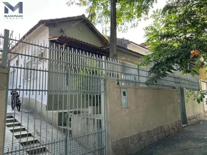 Alugo casa comercial com 3 quartos em Pe Pequeno - Niterói - RJ