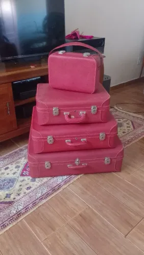 Malas vintage em couro anos 60 IKA