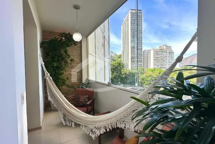 MARAVILHOSO 3 QUARTOS REFORMADO NA PRAIA DE BOTAFOGO!