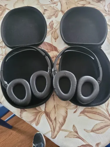 Par de fone de ouvido bluetooth