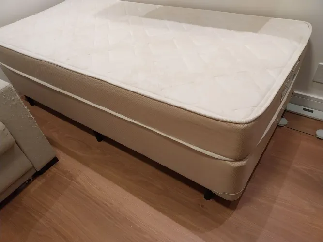 Cama box de solteiro