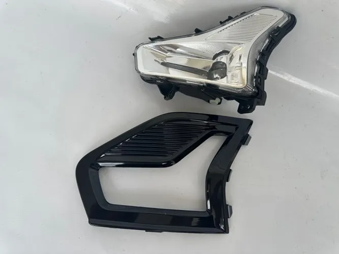 Farol de Milha Esquerdo Led com Grade Ford Fusion Titanium 2019