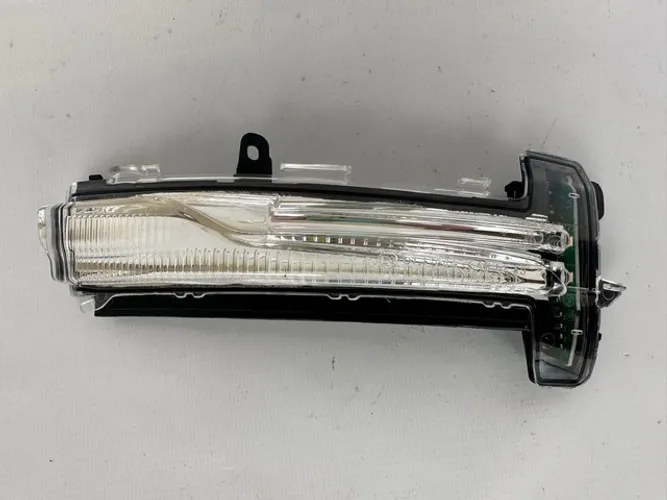 Pisca Retrovisor Direito Volvo Xc60 2014 2015 2016 2017