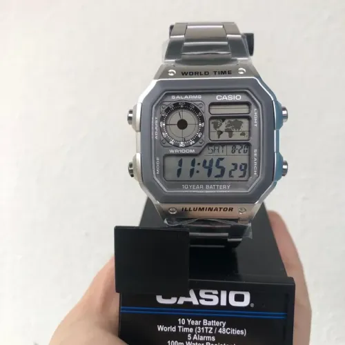 Relógio Casio illuminator 