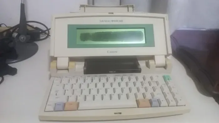 Raríssimo Processador e impressor de textos Canon StarWriter JET300