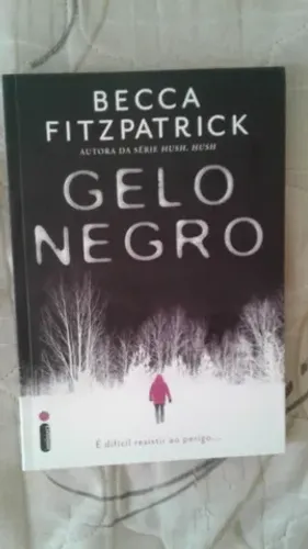Livro Gelo Negro - Becca Fitzpatrick
