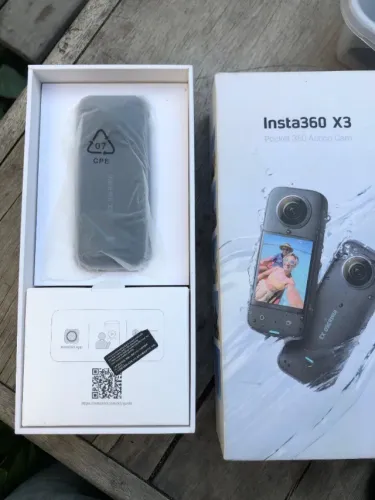 Câmera Insta X3 360°