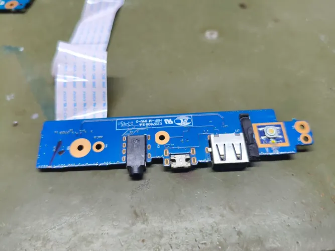 Placa Botão Power Usb E Áudio Para Notebook Lg 14u360