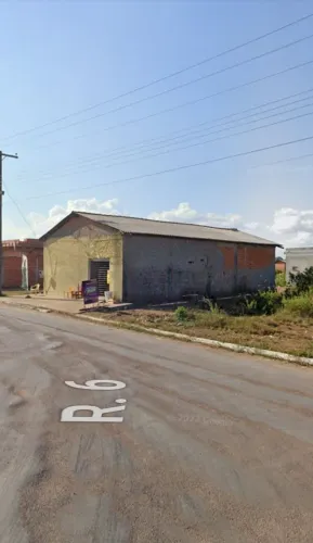 VENDO OU TROCO POR CAMINHONETE.