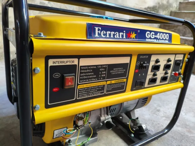 Gerador de Energia à Gasolina 4T Partida Manual 3.5 Kva 110/220V GG-4000 Ferrari