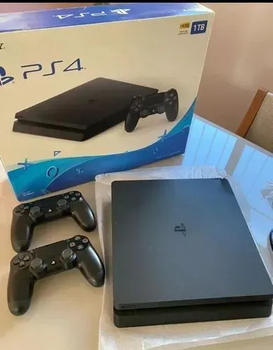 Playstation 4 novíssimo. 