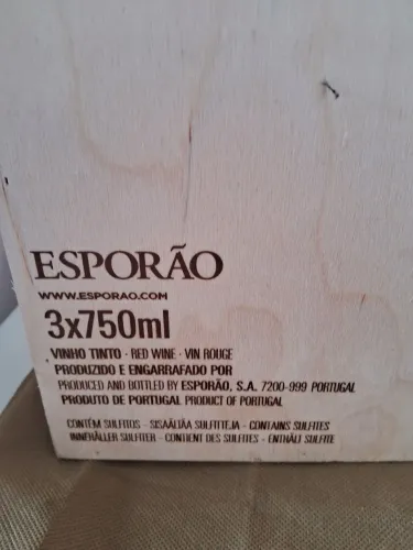Caixa do vinho Esporão 