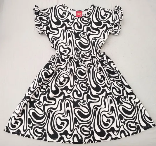 Vestido infantil tamanho 8estampado em malha preto e branco nunca usado