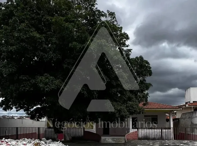 Casa a venda em bodocongó rua principal asfaltada com 900m².