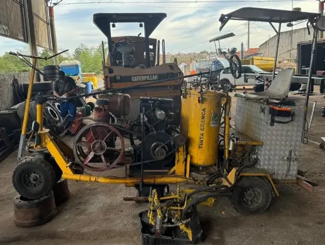 MAQUINA DE SINALIZAÇÃO VIÁRIA