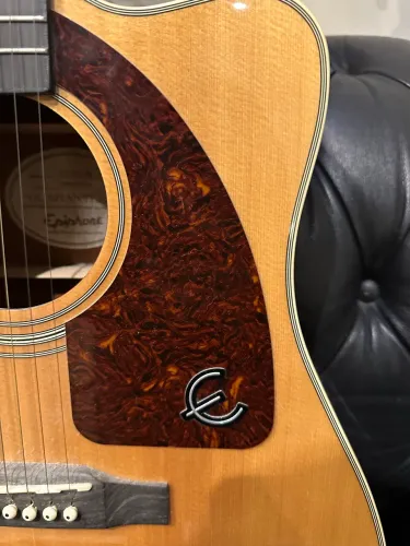 Violao epiphone aj 210