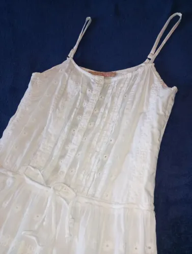 Vestido branco lasie