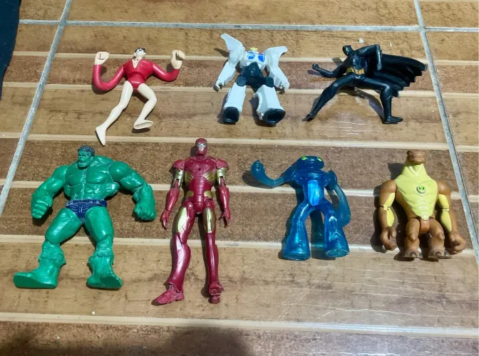Lote de boneco