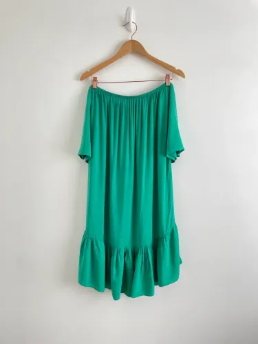 Vestido saída de praia M / G verde ombro a ombro