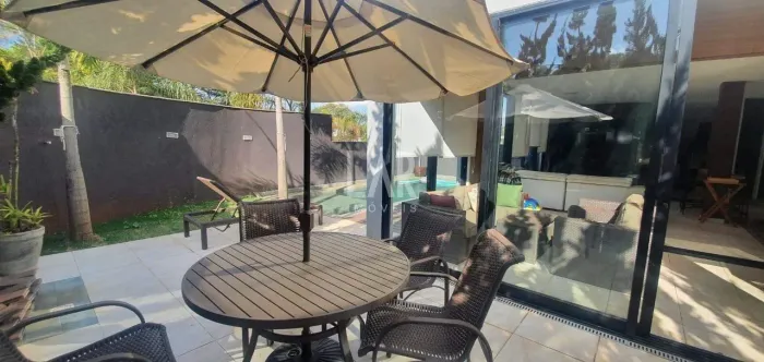 Casa em Condomínio à venda, 5 quartos, 3 suítes, 6 vagas, Balneário Água Limpa - Nova Lima
