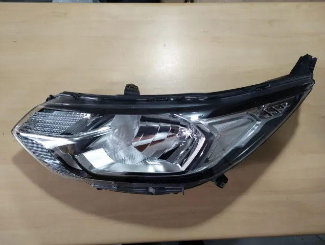 Farol esquerdo sem LED spin 2021 2024 original GM novo detalhe N? Original 52154995 CD 185