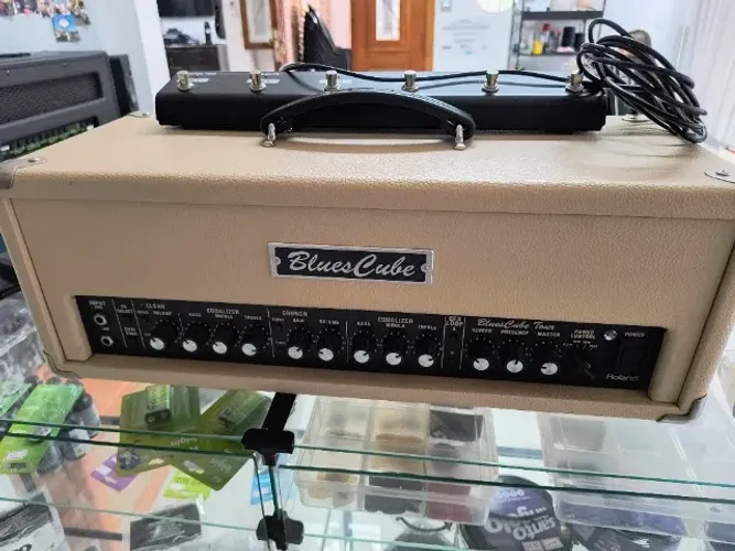 Cabeçote Roland Blues Cube Tour 100 Watts Rms 