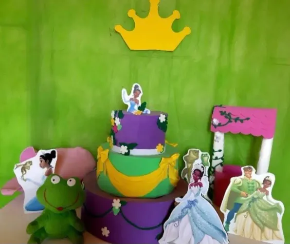 Decoração de festa infantil a princesa e o sapo