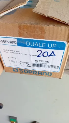 CAIXA DE TOMADAS 20 A