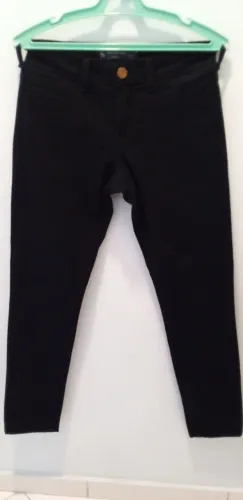 Calça feminina preta