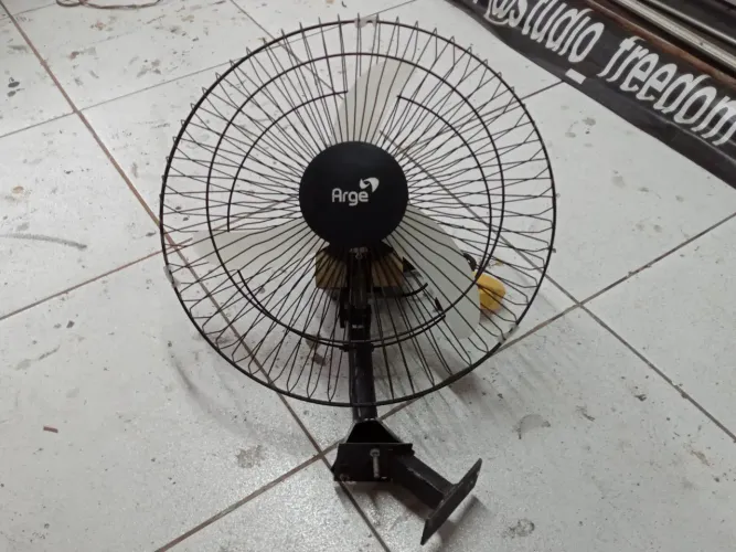 Ventilador de Parede Arge 140W