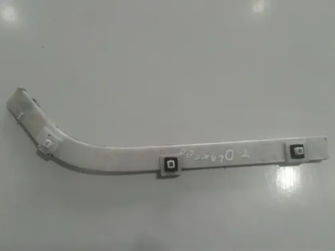 Guia Parachoque Traseiro Ld D. Mitsubishi Lancer 2012  2539