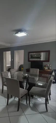 Mesa de jantar