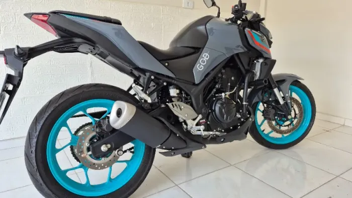 MT03 com apenas 370km!