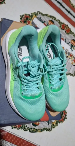 Vendo um Tênis da Fila Original Feminino