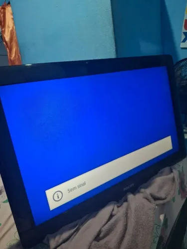 VENDE-SE TV LCD PHILIPS