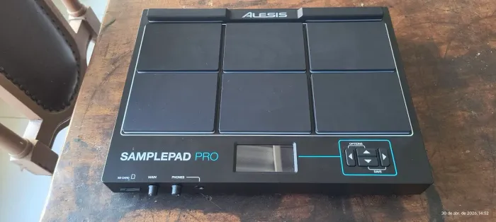 Bateria eletrônica Alesis Sample pad pro