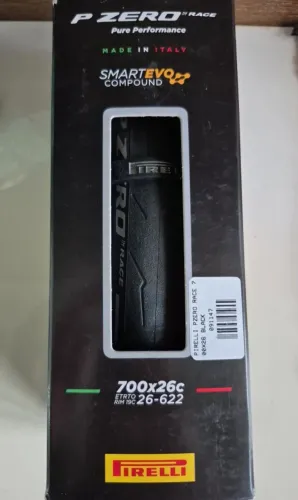 Pneus Pirelli Pzero 26x700 speed o par