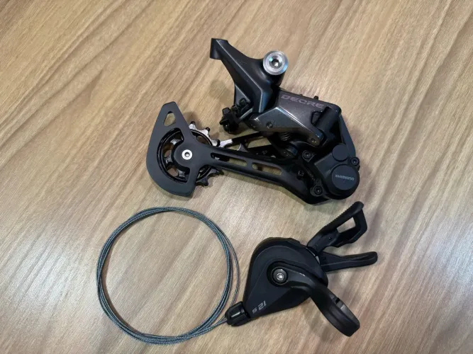 Kit cambio e passador shimano deore 12v m6100. Novo com Detalhe leia descrição