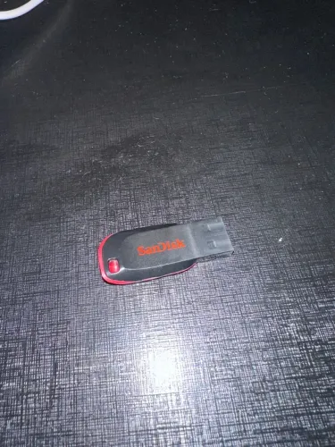 Pen drive 64 gigas SanDisk