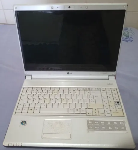 NOTBOOK LG, SEM HD E FONTE, DDR2, TROCO POR PRATELEIRA