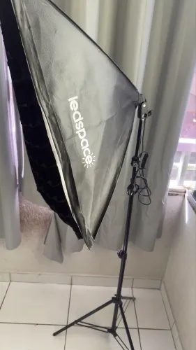 SOFTBOX 70x50 com grid e tripé