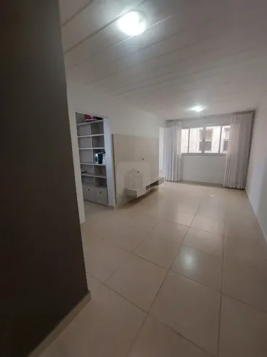 Apartamento à venda no bairro Nossa Senhora Aparecida.