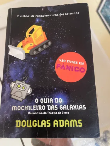 O GUIA DO MOCHILEIRO DAS GALÁXIAS