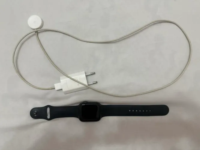 Apple Watch Series 5 44mm Preto