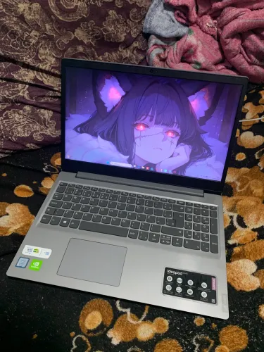 IdeaPad S145 1Tera - 8GB Vendo 1.500,00 ou Troco em iPhone - Teclado OFF