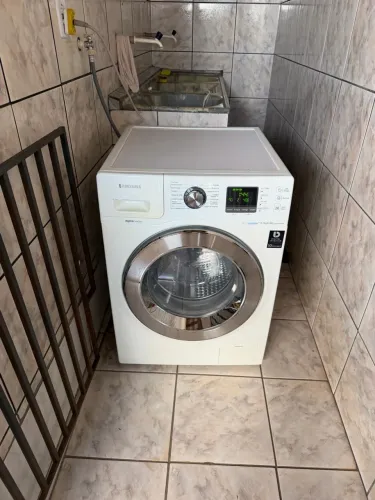 Lavadora Samsung Eco Bubble de 10,1 kg Usada